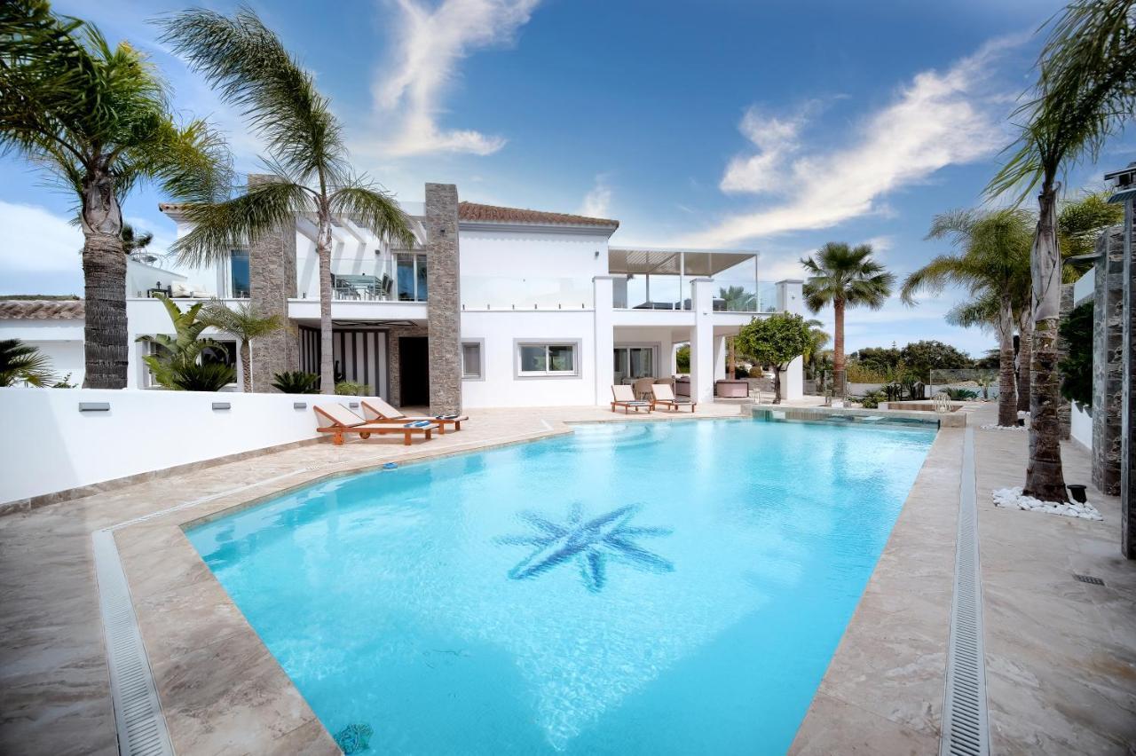 Villa Uno Sitio de Calahonda Luaran gambar